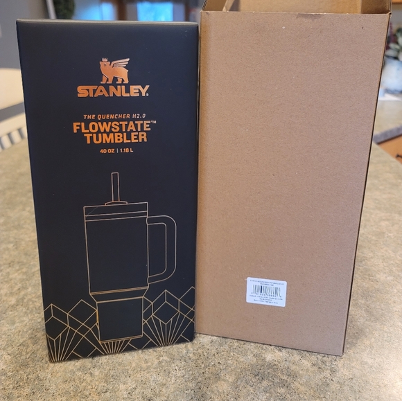 Stanley Quencher 40 oz Black Gloss Deco NIB - Picture 2 of 16